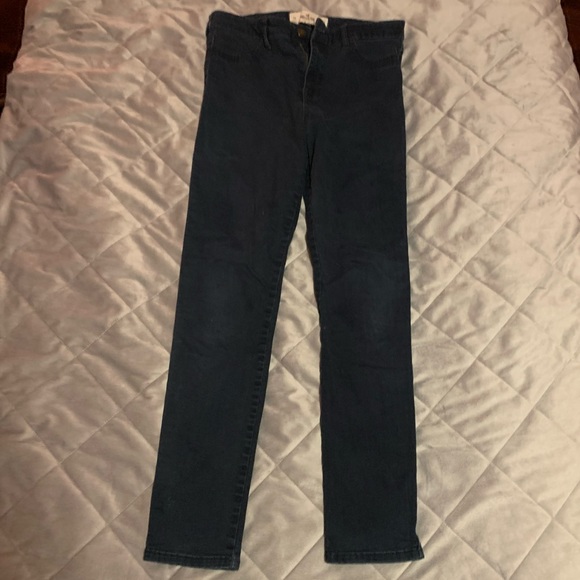 Hollister Jeans - Picture 1 of 3